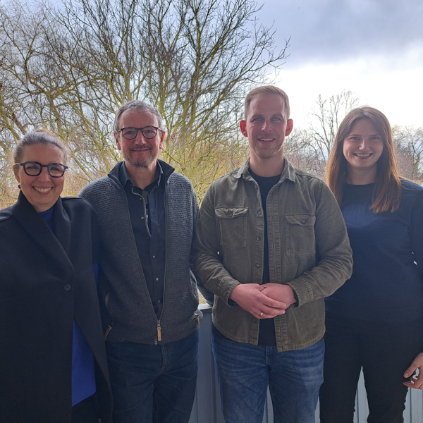 Kathrin Albrecht und Rainer Kant (beide BAUM e.V.), Steffen Schröder (Leitung Hofgeismarer Werkstätten und Anna-Lena Otto (Personalentwicklung und Inklusive Betriebliche Gesundheitsförderung der bdks) (von links) Foto: Claudia Lieberknecht