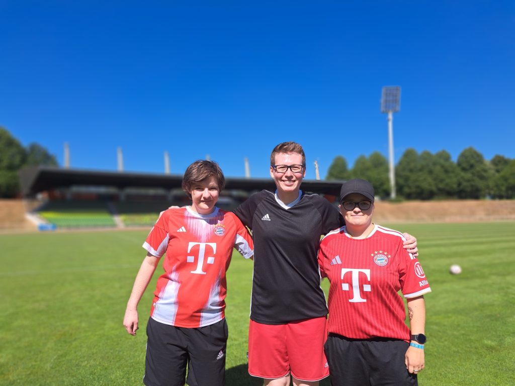 Gleich drei Spielerinnen der Hessenauswahl kommen aus Baunatal (von links):
Mariana Zander, Sonja Riedel und Lorina Apel
Foto: Claudia Lieberknecht